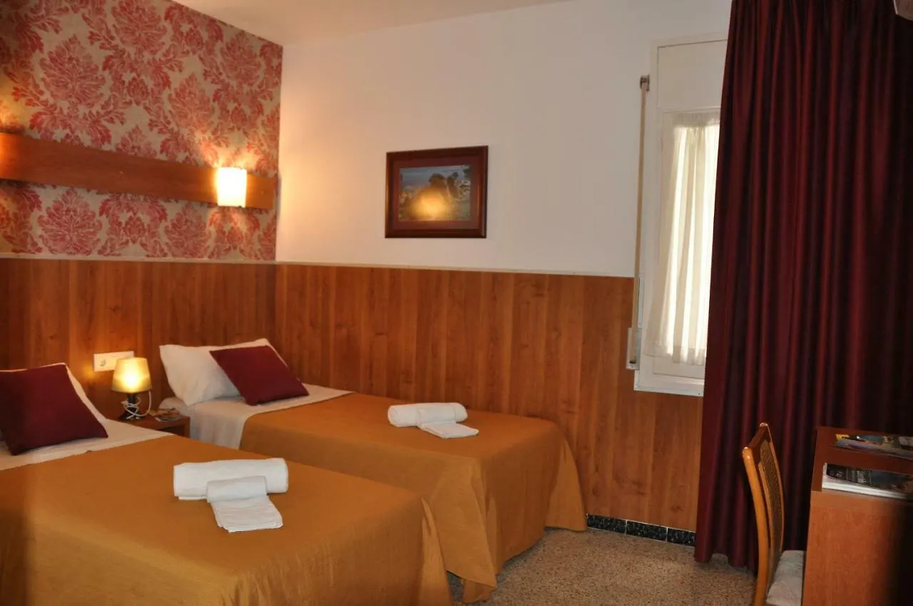 Hostal - Pension El Amigo Lloret de Mar