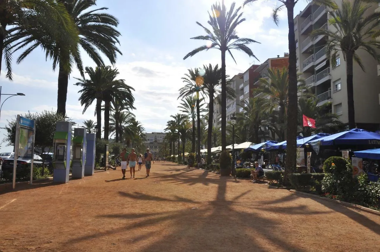 Hostal - Pension El Amigo Lloret de Mar Guest house
